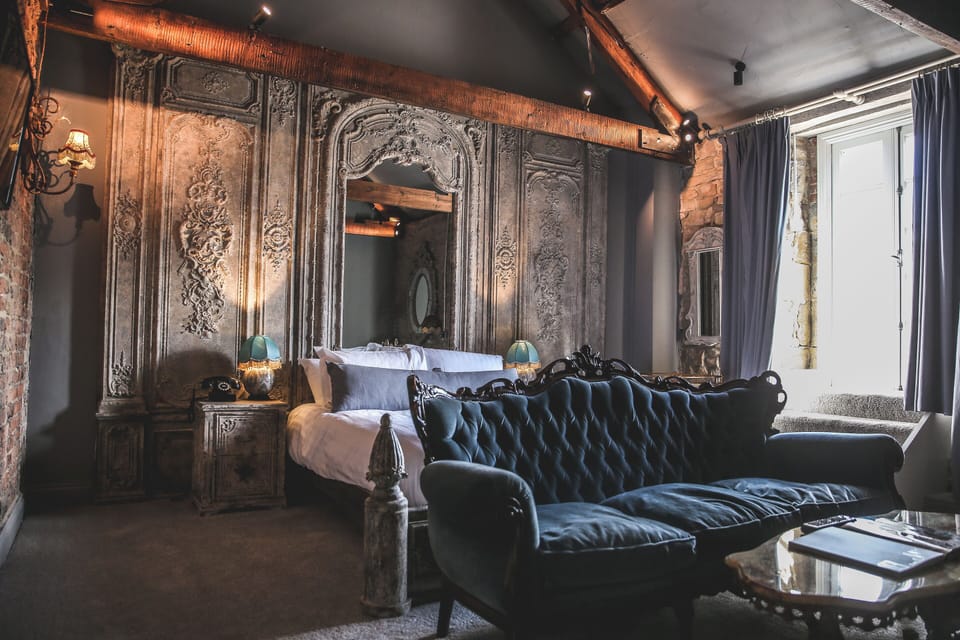 Le Petit Chateau Deluxe Double | In-room safe, desk, laptop workspace, iron/ironing board