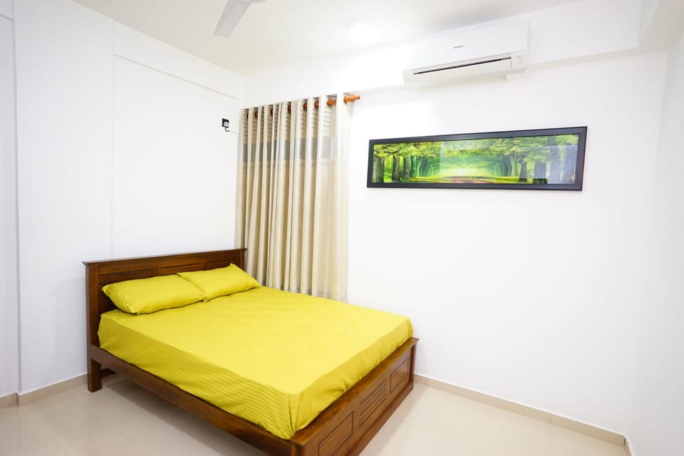 Luxury Apartment, 4 Bedrooms | 4 bedrooms, in-room safe, desk, iron/ironing board