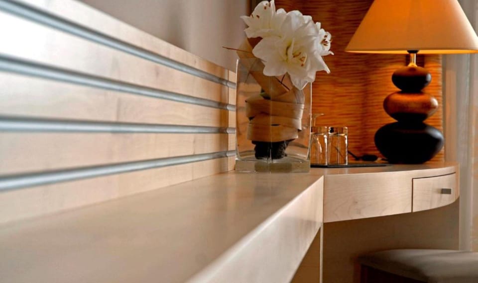 Minibar, in-room safe, blackout drapes, soundproofing