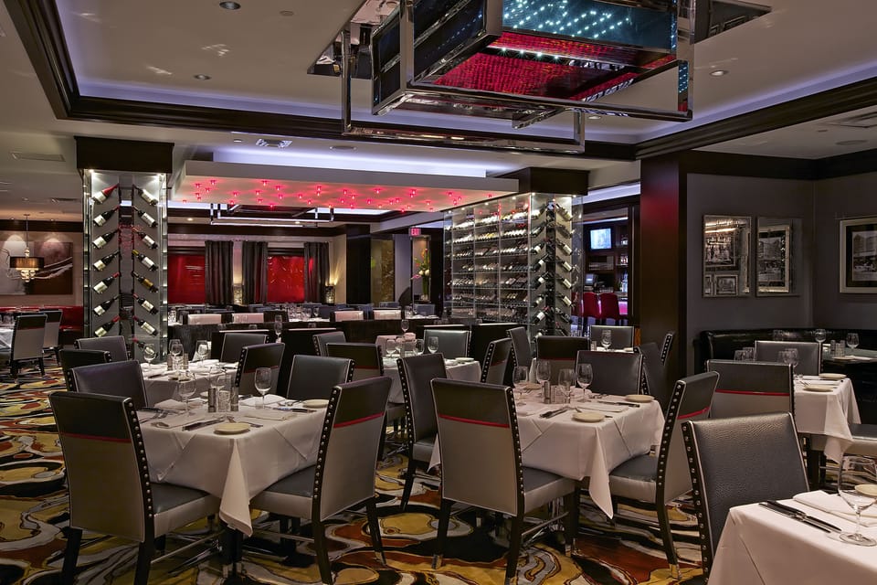 9 restaurants; breakfast, lunch, and dinner served