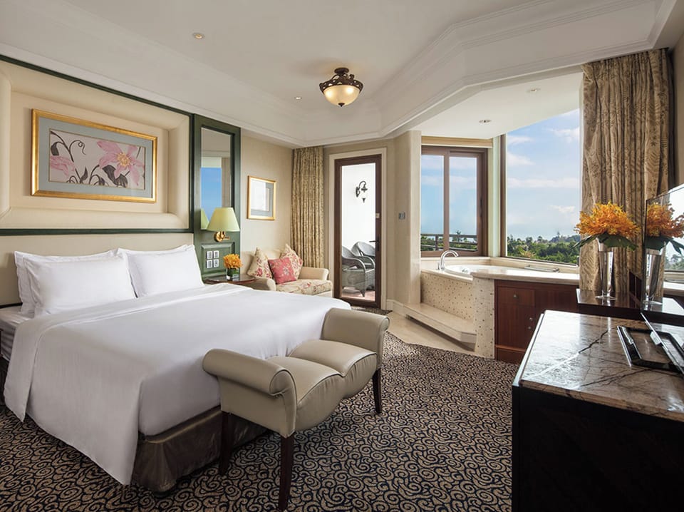Villa Deluxe room | Premium bedding, down comforters, minibar, in-room safe