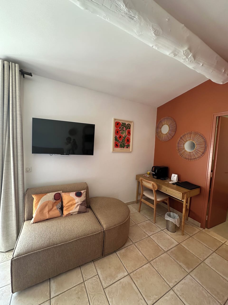 Double Room, 1 Queen Bed, City View | Premium bedding, Select Comfort beds, in-room safe