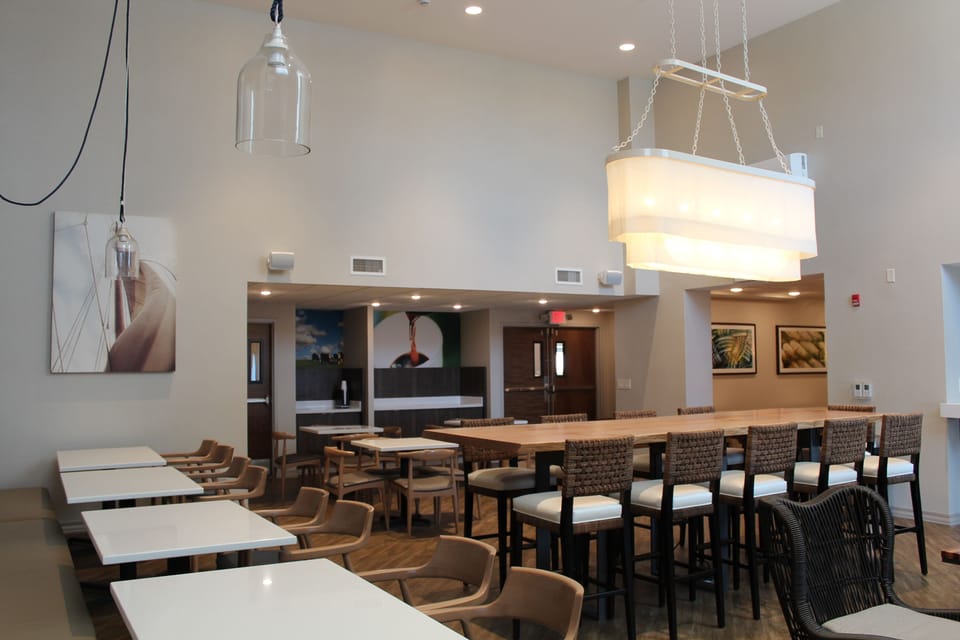 Free daily buffet breakfast