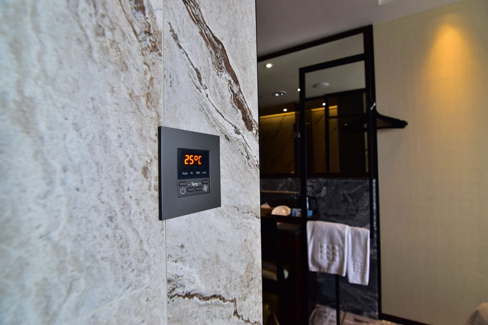 In-room safe, blackout drapes, free WiFi, bed sheets