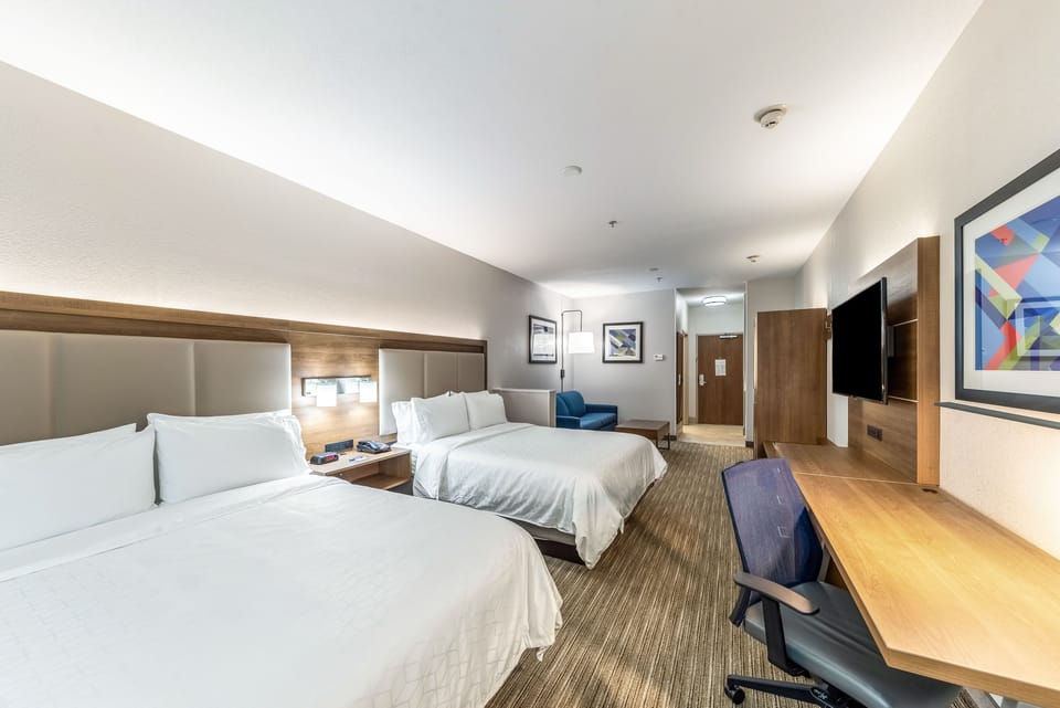 In-room safe, desk, laptop workspace, blackout drapes