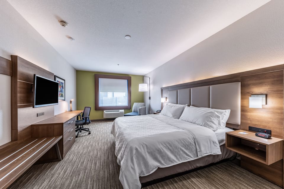 In-room safe, desk, laptop workspace, blackout drapes