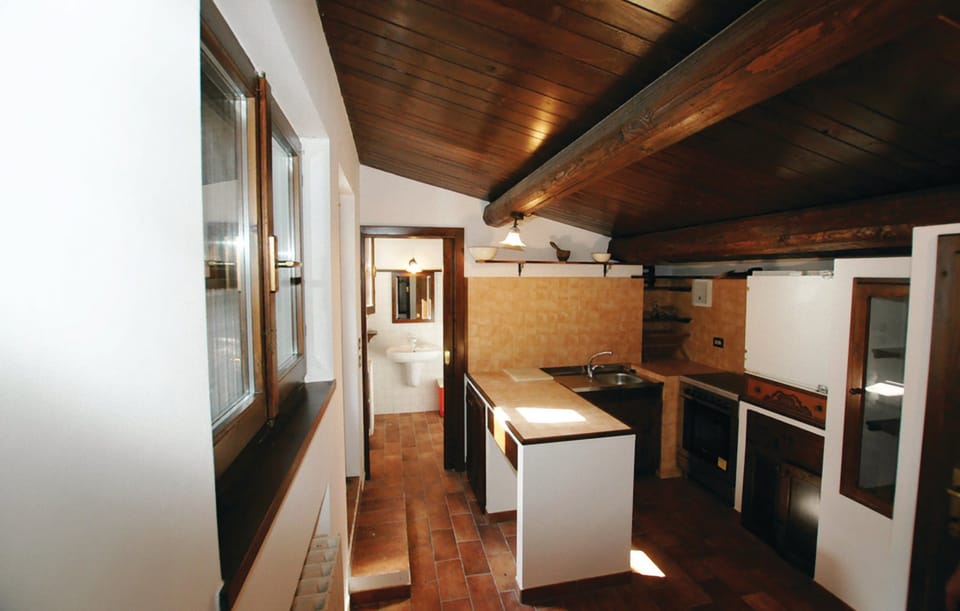 Family Apartment, 2 Bedrooms, Kitchen, Poolside | Private kitchenette | Paper towels