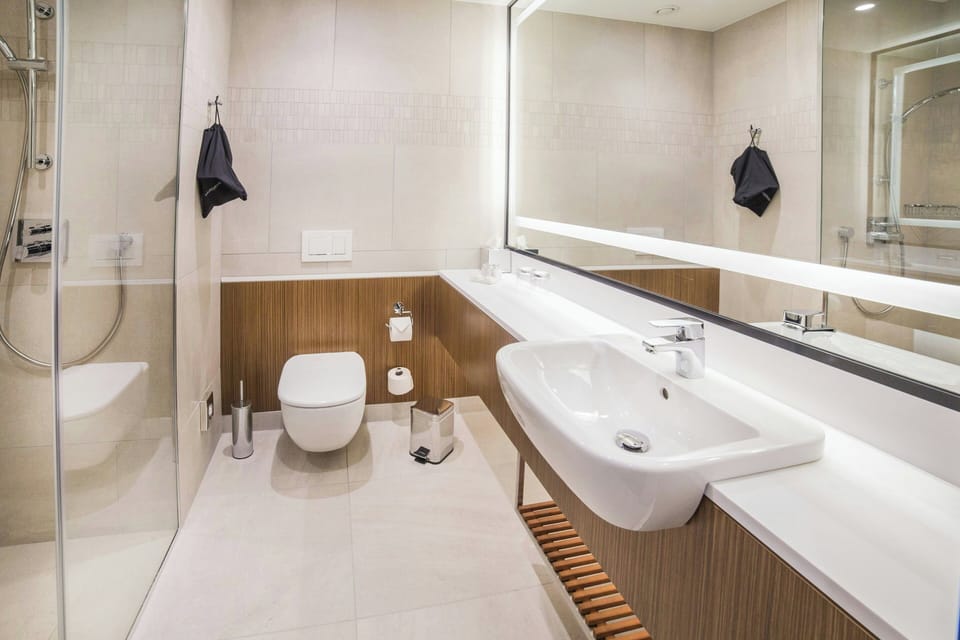 Free toiletries, hair dryer, towels