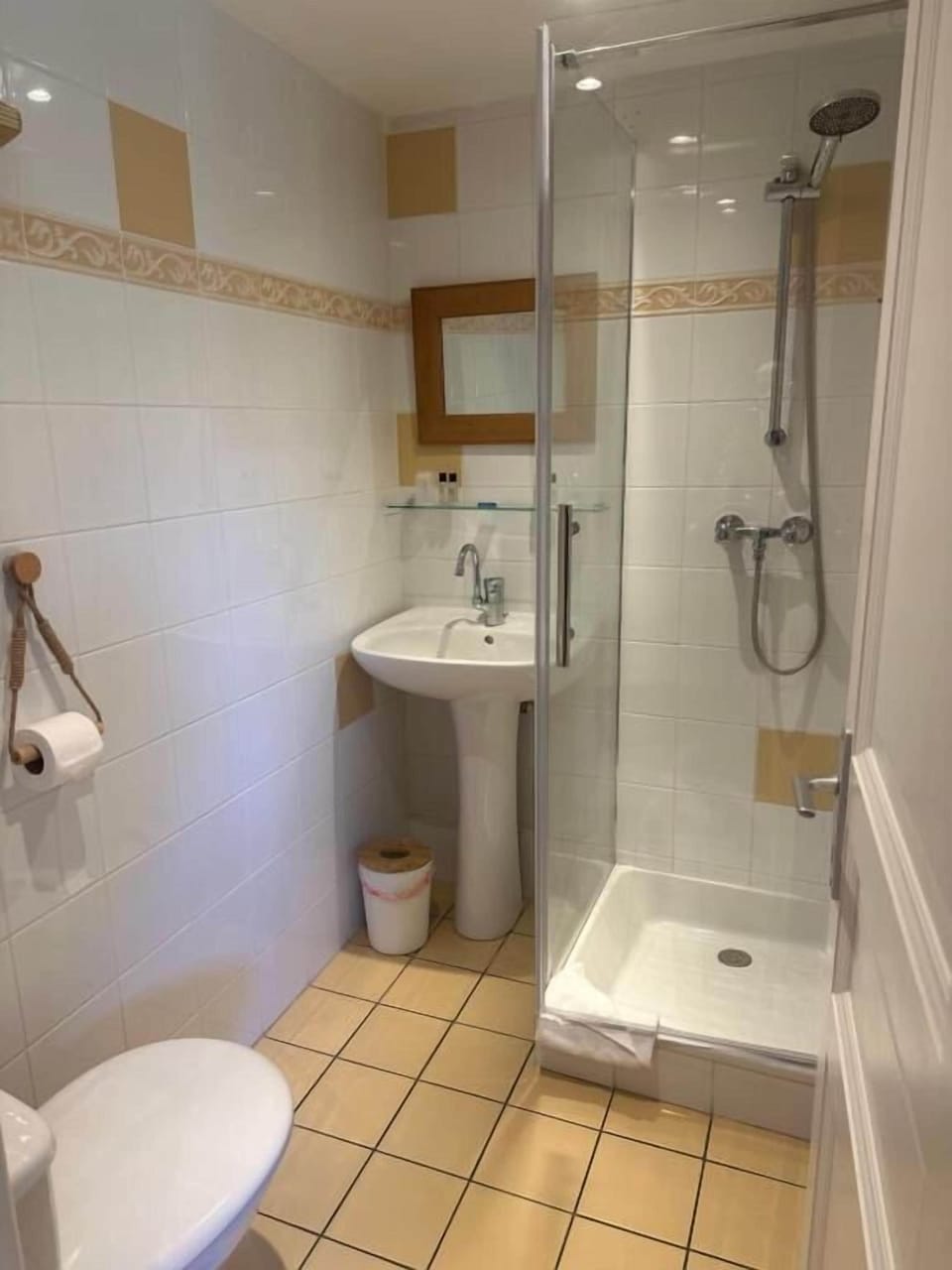 Quadruple Room, Sea Facing | Bathroom | Free toiletries, hair dryer, towels, soap