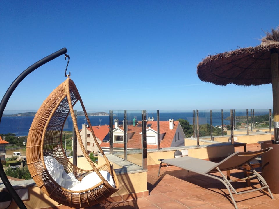 3 outdoor pools, open 11:30 AM to 9:30 PM, pool umbrellas, sun loungers