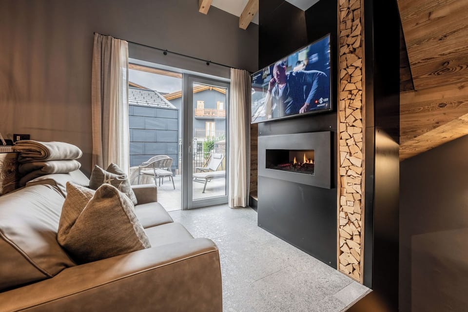 Lovely Lodge 3A | Living area