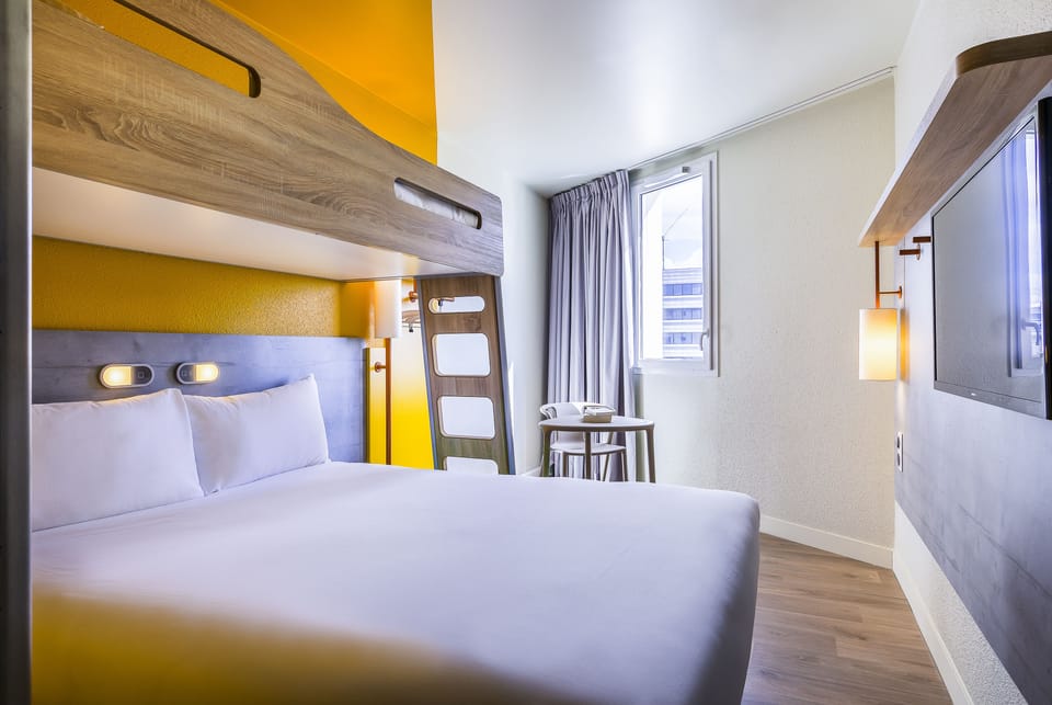 Triple Room, Multiple Beds | Premium bedding, desk, soundproofing, iron/ironing board