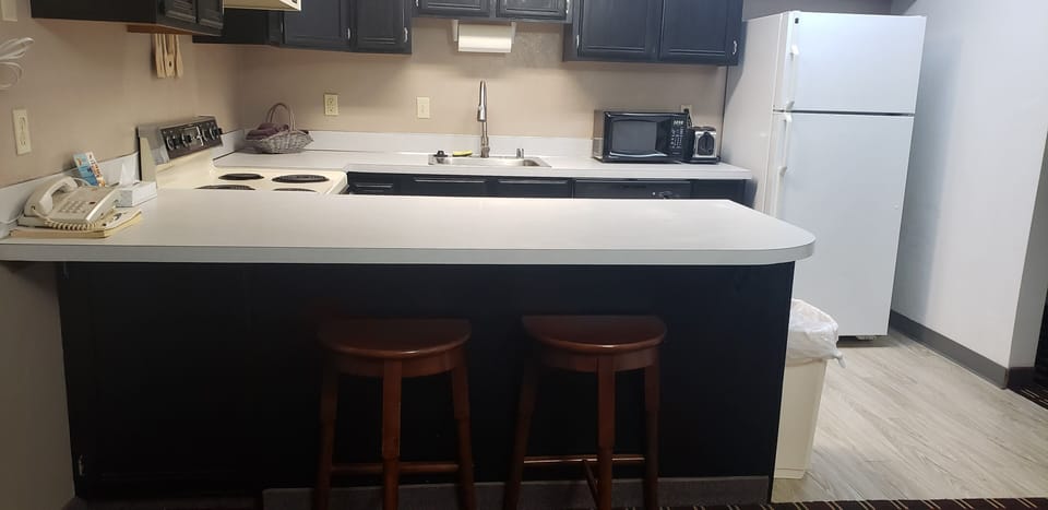 Room, 2 Queen Beds, Non Smoking (Efficiency) | Private kitchen | Fridge, microwave