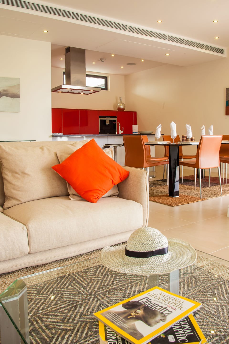 Garden view Executive suite | Living area | 40-inch flat-screen TV with cable channels, TV