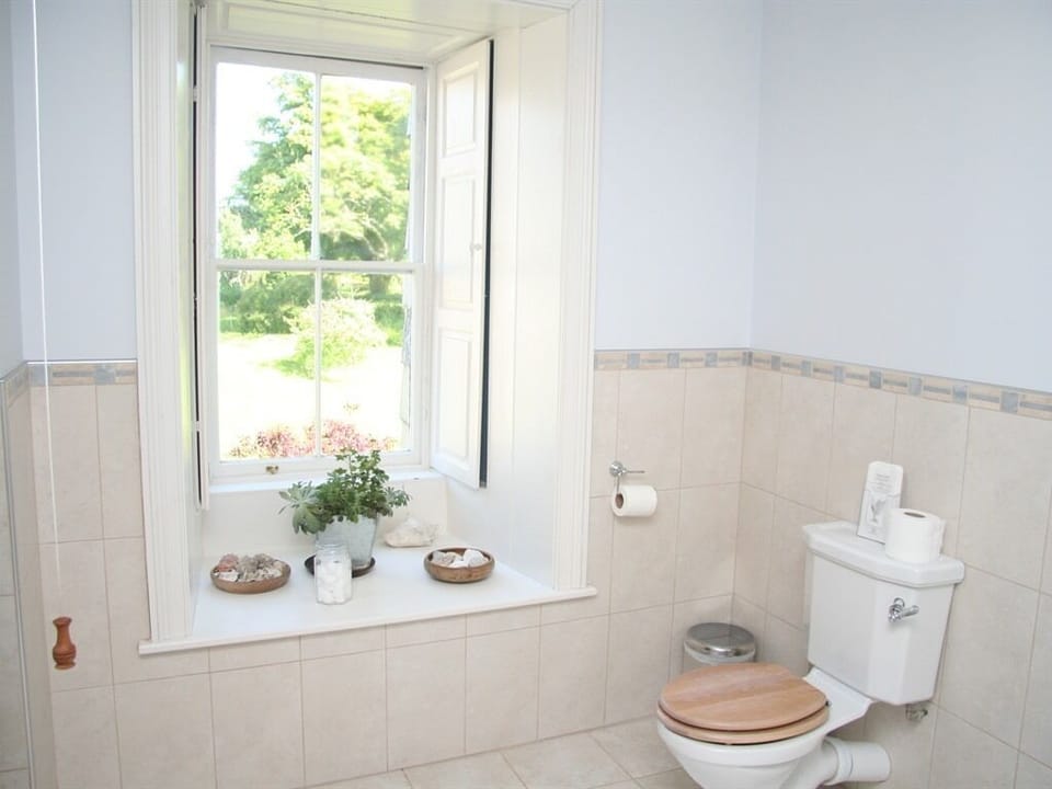 Glynhir Mansion Bed and Breakfast in Wales