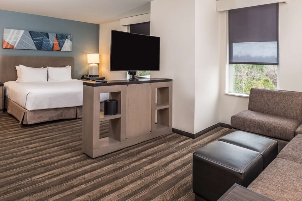 In-room safe, desk, blackout drapes, iron/ironing board