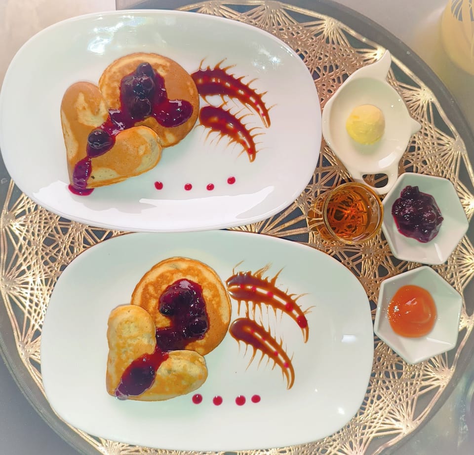 Free daily full breakfast