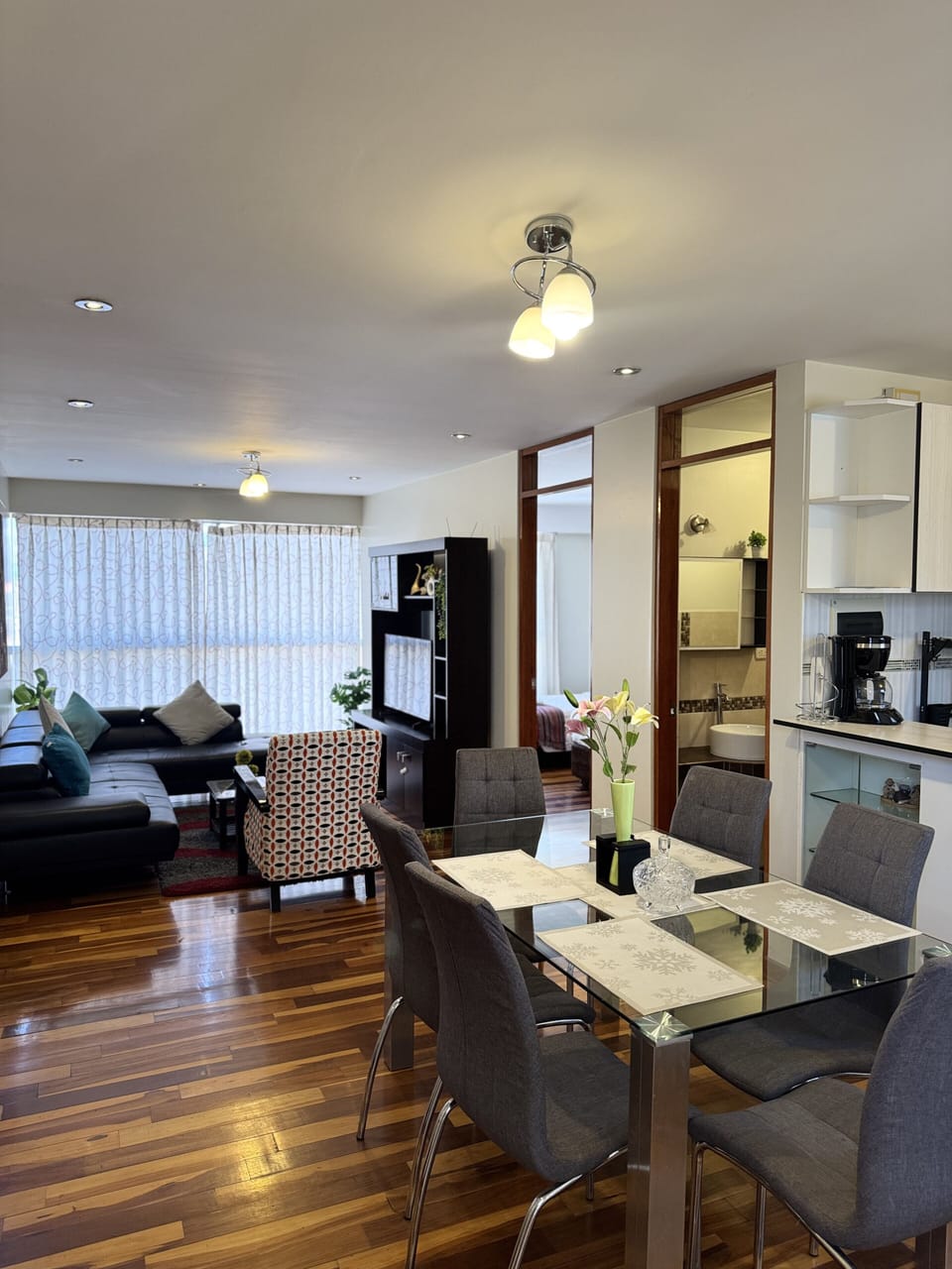 Comfort Apartment, 3 Bedrooms | Living room | 40-inch flat-screen TV with cable channels, TV, DVD player