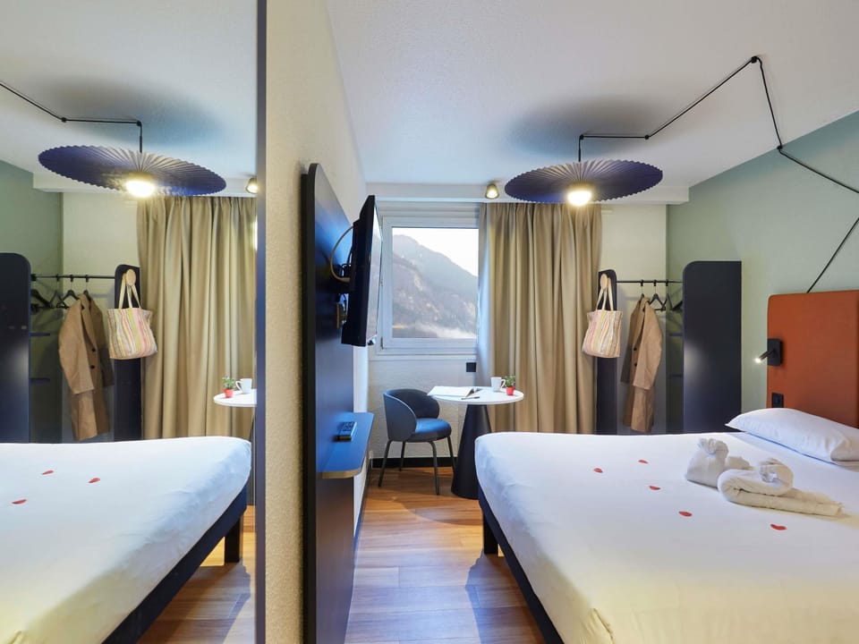 Standard Double Room, 1 Double Bed | Soundproofing, iron/ironing board, free WiFi, bed sheets