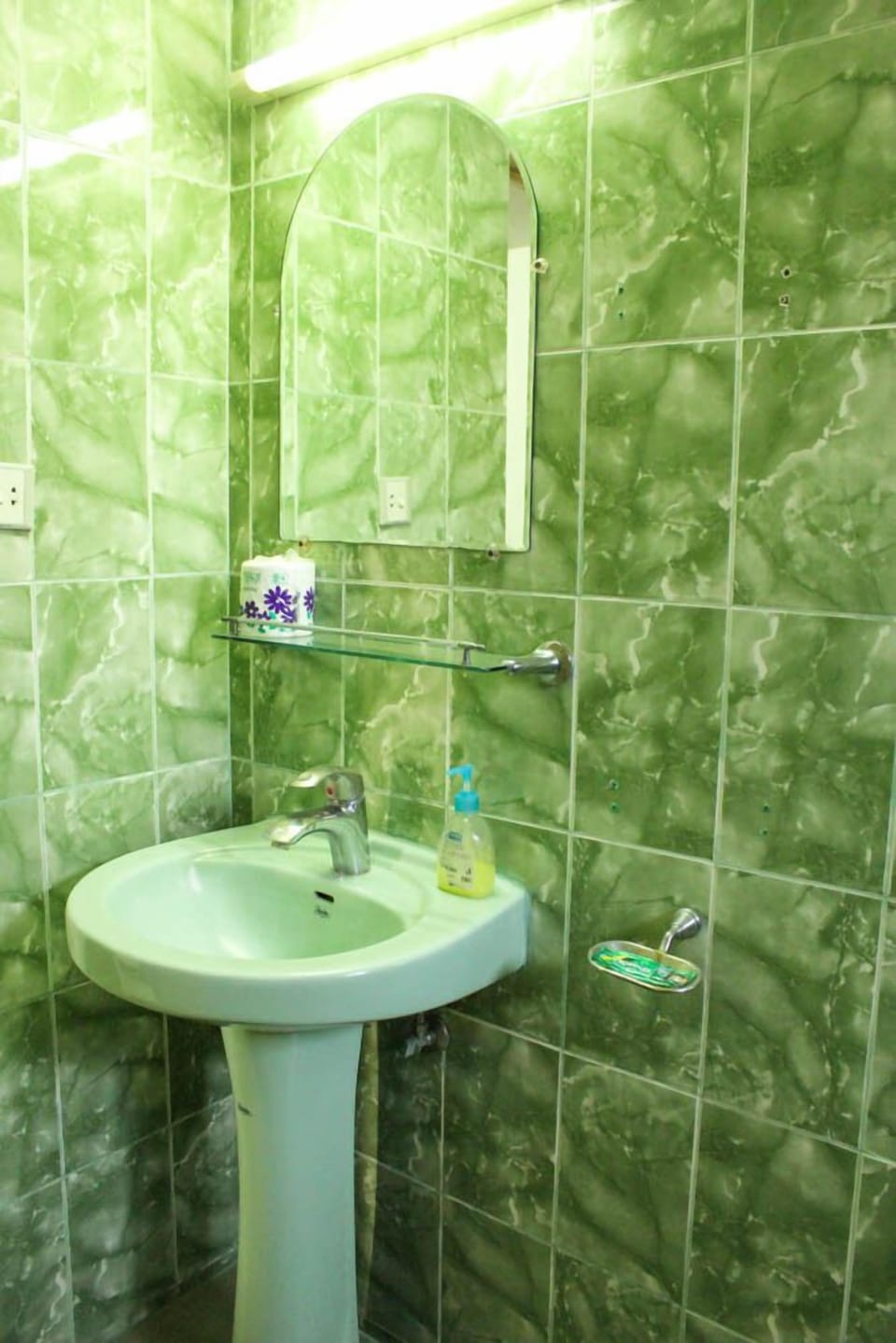 Deluxe Room | Bathroom | Free toiletries, towels