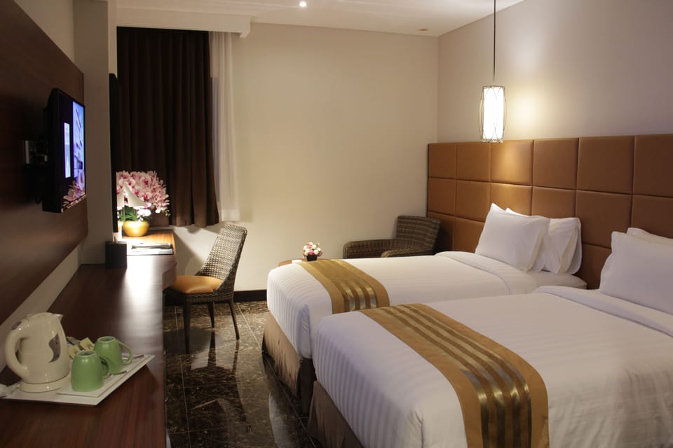 Deluxe Room | In-room safe, desk, free WiFi, wheelchair access