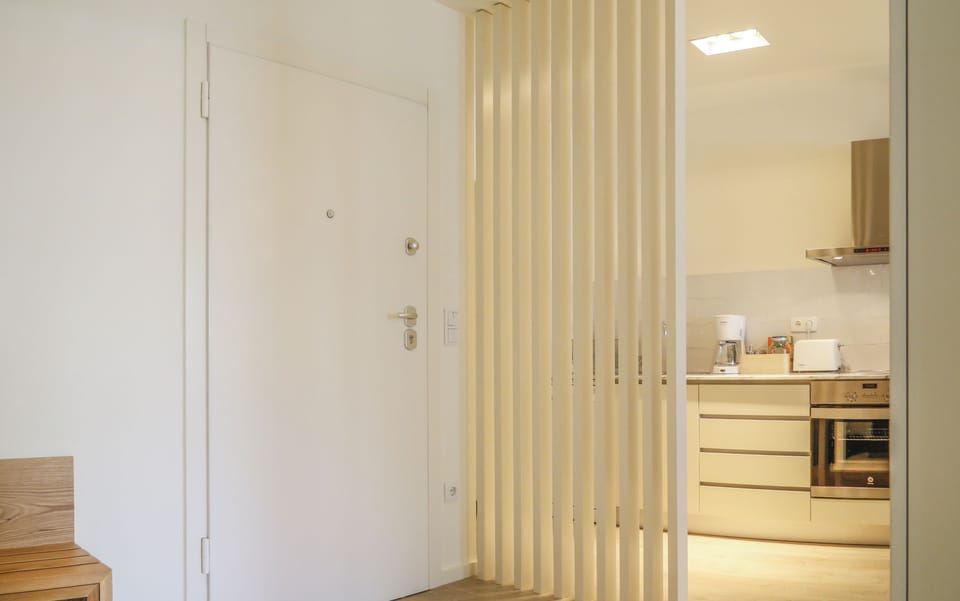 In-room safe, soundproofing, free WiFi, bed sheets