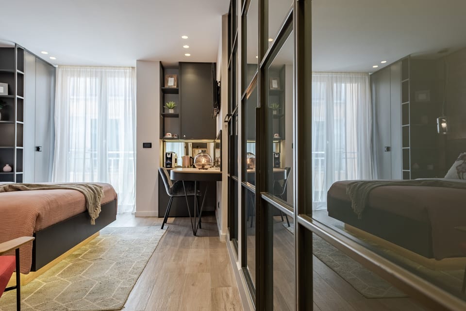 Deluxe Room | Egyptian cotton sheets, premium bedding, down comforters