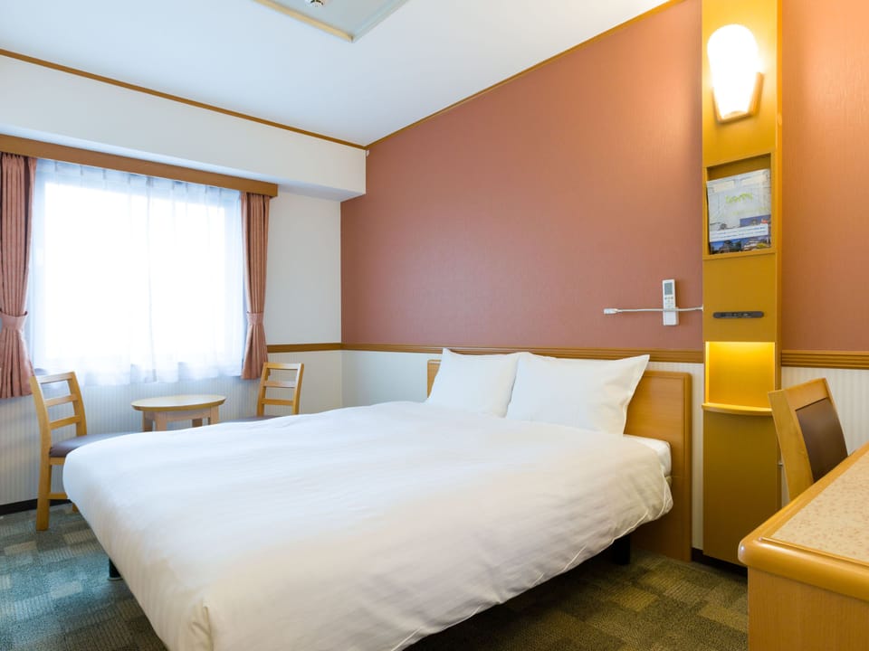 Desk, blackout drapes, iron/ironing board, free WiFi