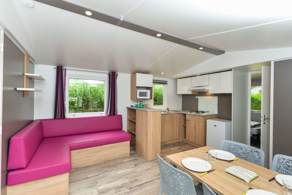 Premium Mobile Home (Morgane) | In-room dining