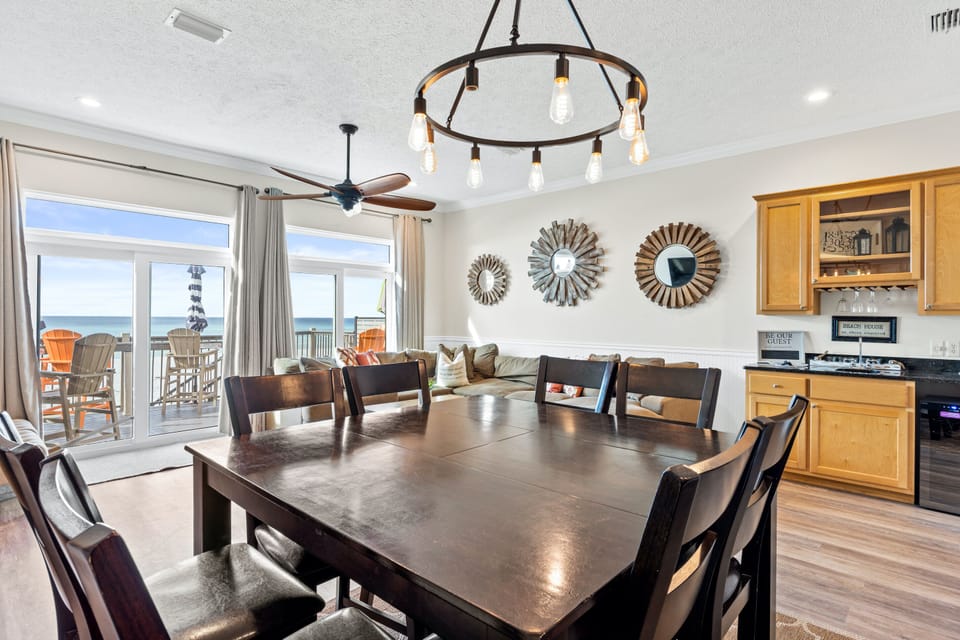 Townhome, 4 Bedrooms, 4.5 Bathrooms (B) | In-room dining