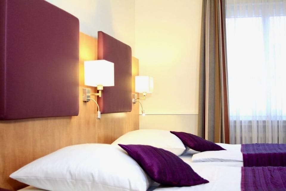 In-room safe, desk, soundproofing, free WiFi