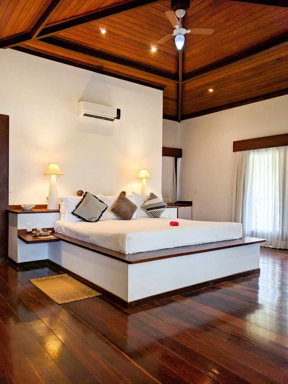 Villa, 3 Bedrooms, Balcony | 9 bedrooms, desk, blackout drapes, iron/ironing board