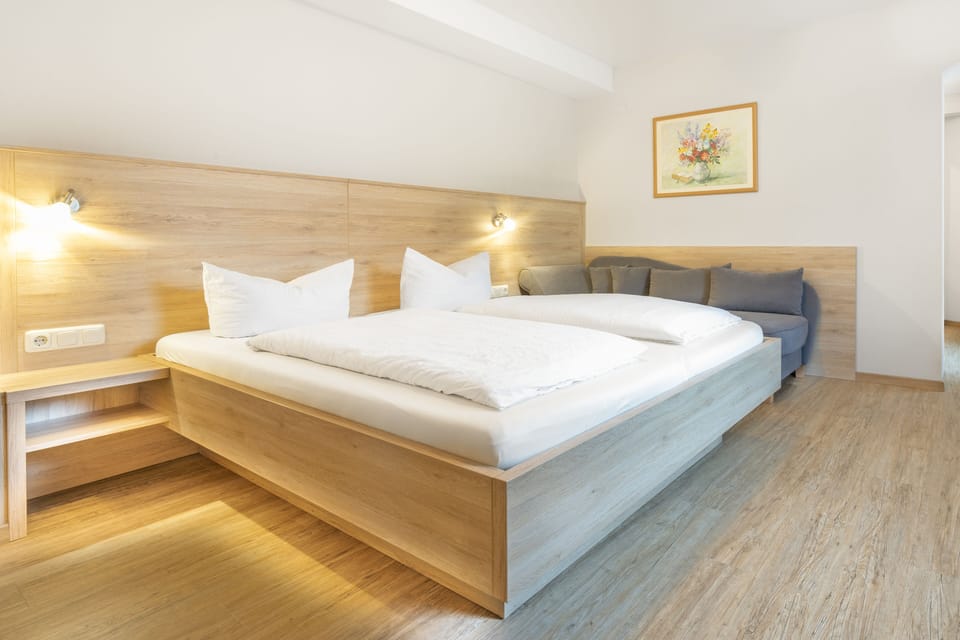 In-room safe, free WiFi, bed sheets