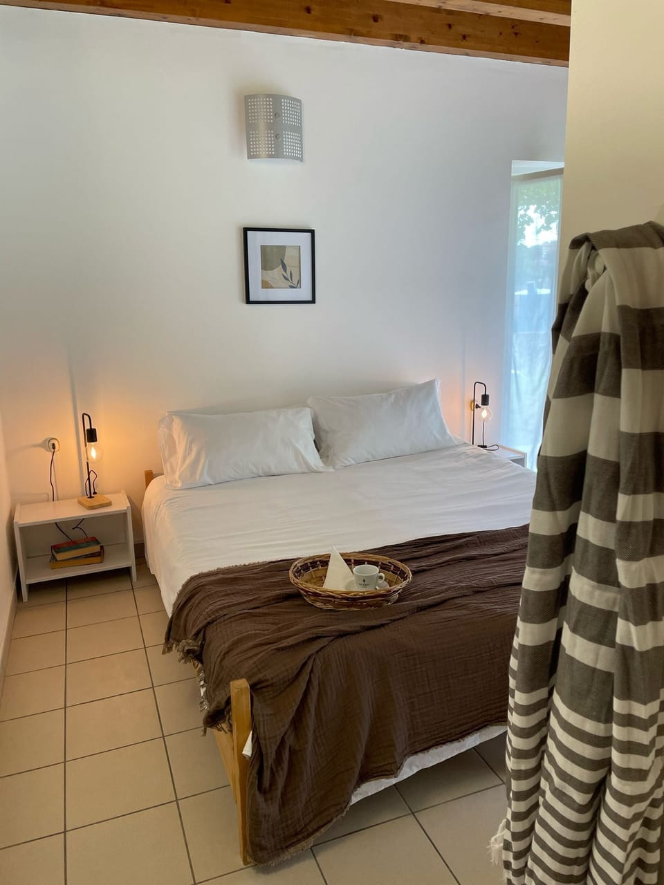 Basic Double Room | Iron/ironing board, free WiFi, bed sheets