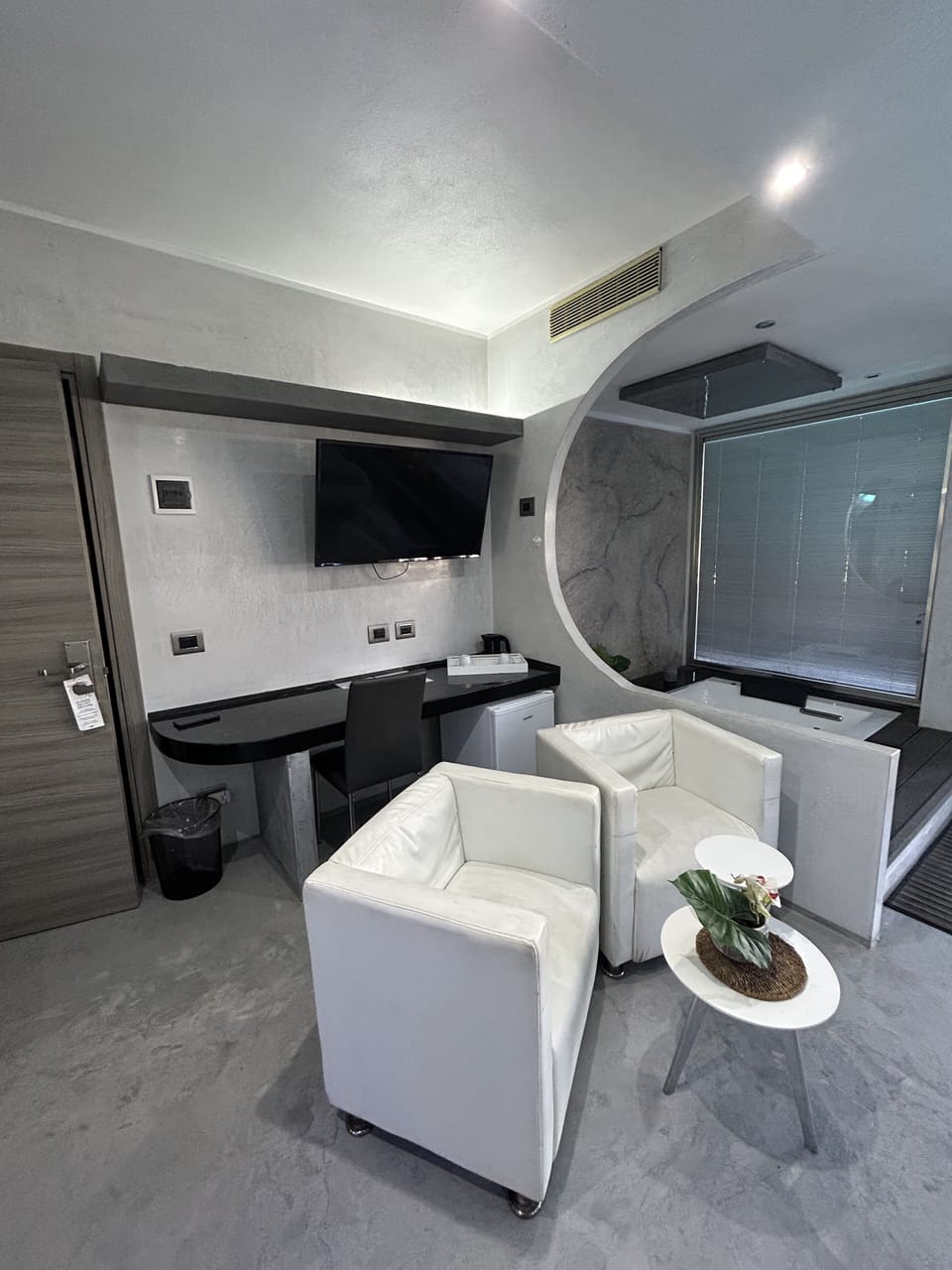 Loft, Non Smoking, Jetted Tub | Desk, soundproofing, free WiFi