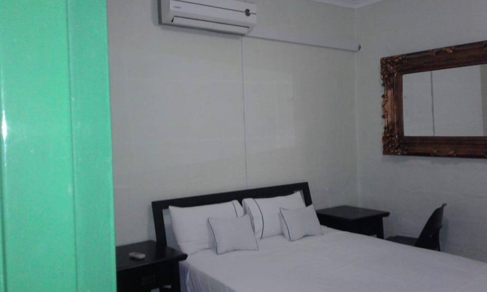 Economy Double Room | Desk, WiFi (free)