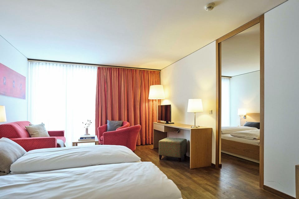 Family Suite | In-room safe, desk, soundproofing, free WiFi