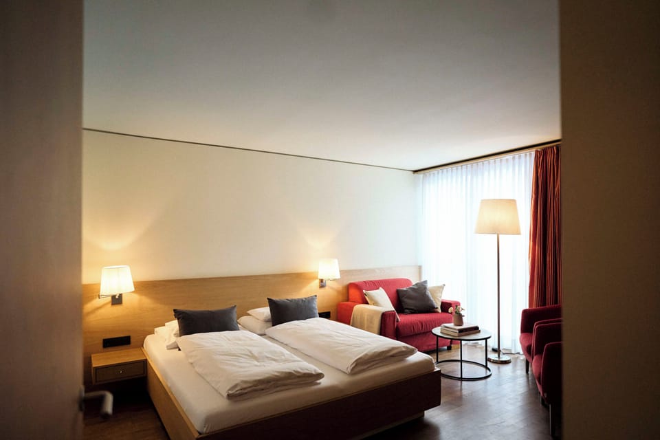 Comfort Suite, 2 Bedrooms | In-room safe, desk, soundproofing, free WiFi