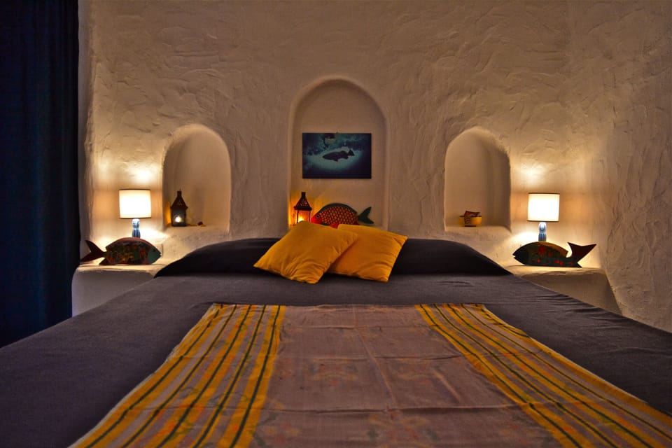 Double Room, 1 King Bed, Private Bathroom, Garden View | Premium bedding, minibar, in-room safe, desk