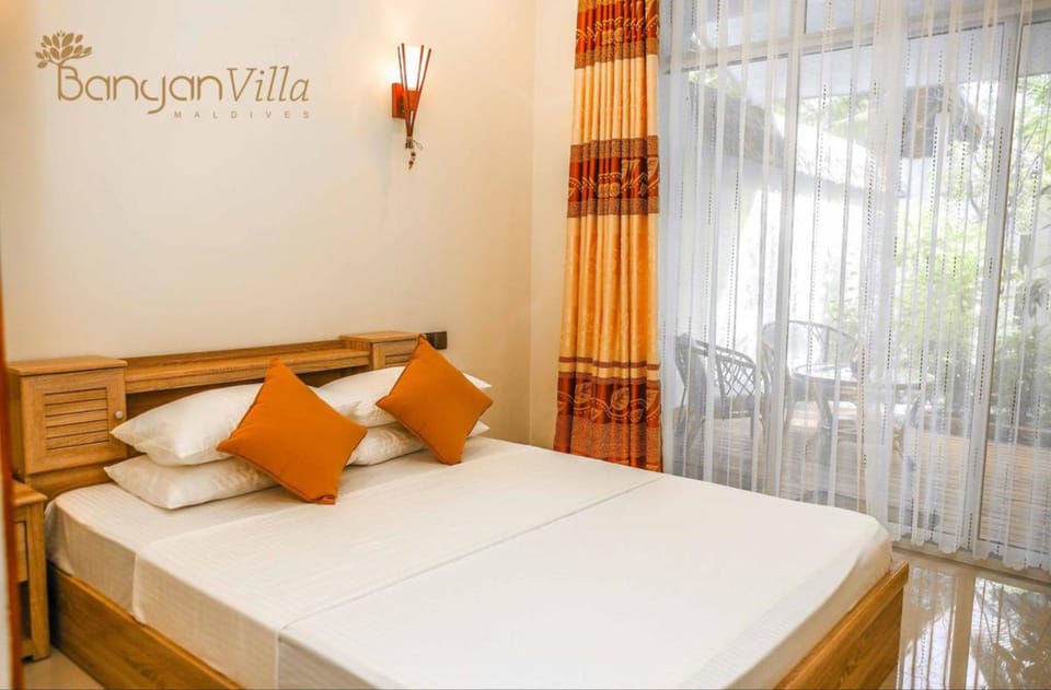 Superior Room | 1 bedroom, premium bedding, minibar, in-room safe