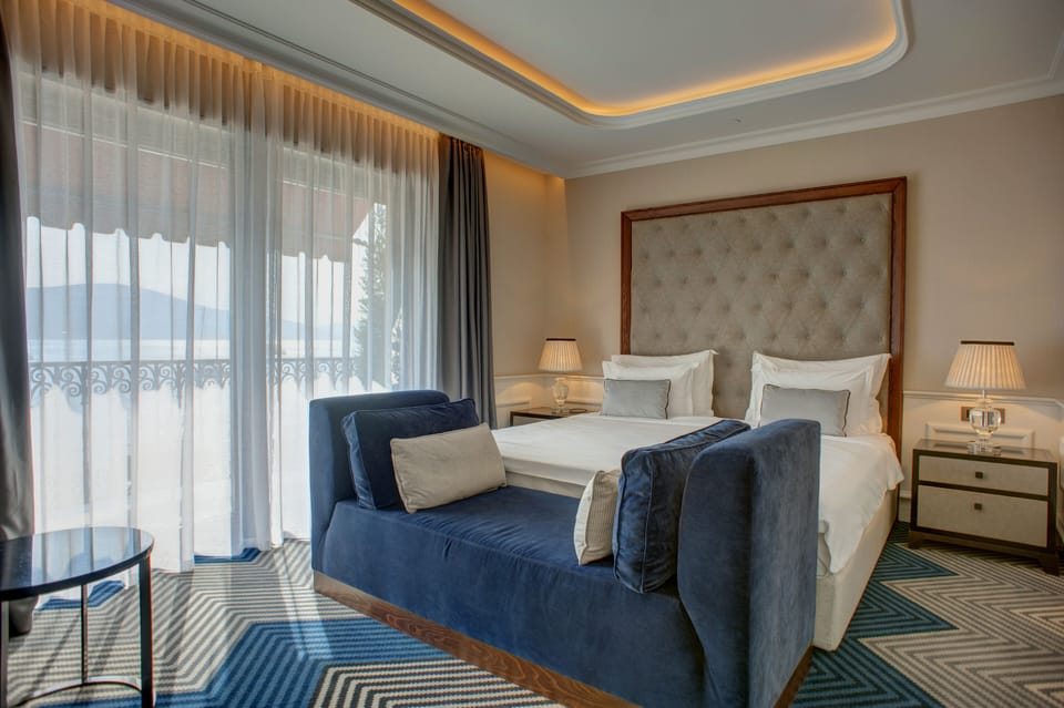 Premium Two-Bedroom Suite with Sea View | Minibar, in-room safe, desk, laptop workspace