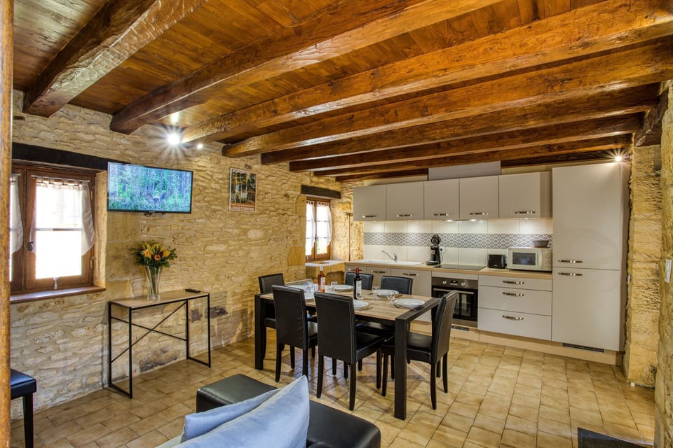 House (Sabine) | Living area | Flat-screen TV