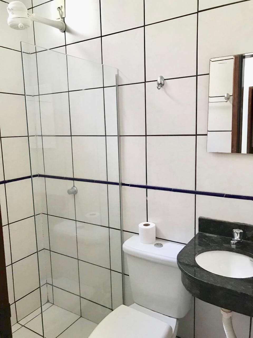 Shower, free toiletries, hair dryer, towels