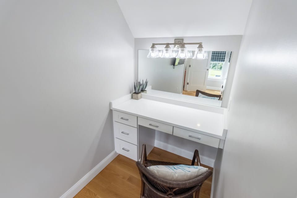 Premier Suite, 2 Bedrooms, Kitchen (No Pets) | Iron/ironing board, WiFi (free), bed sheets