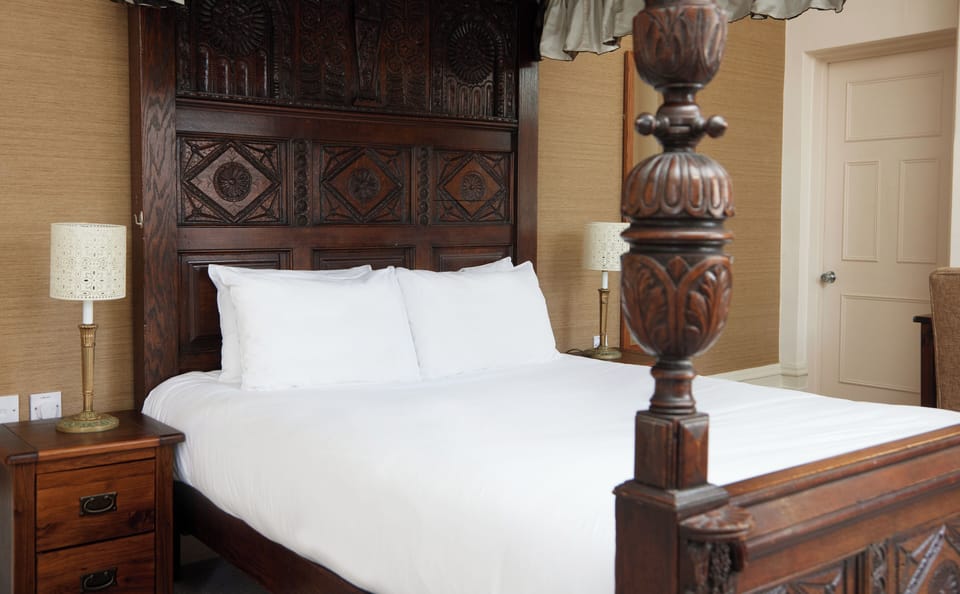 Superior Room | Desk, iron/ironing board, rollaway beds, free WiFi