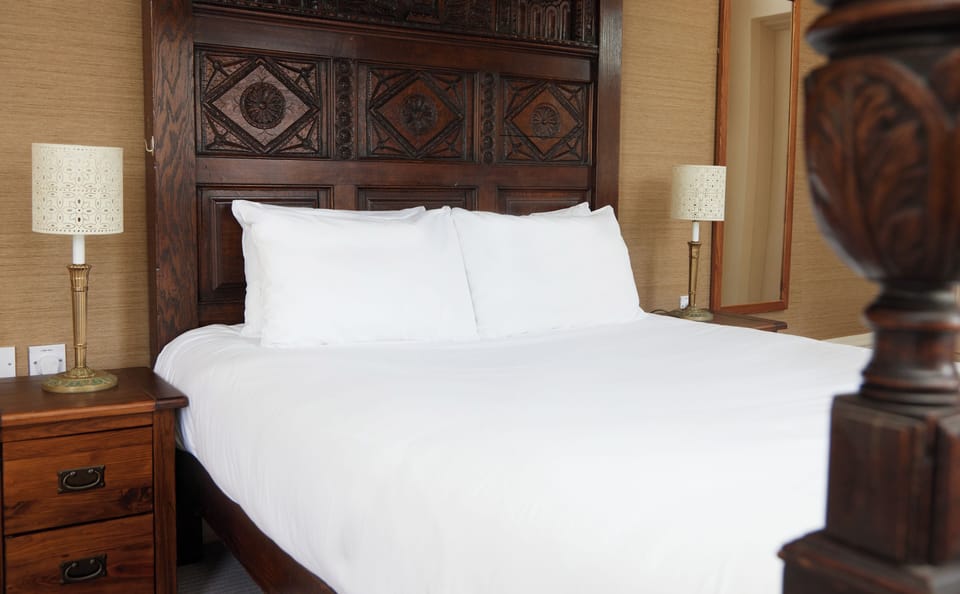 Superior Room | Desk, iron/ironing board, rollaway beds, free WiFi
