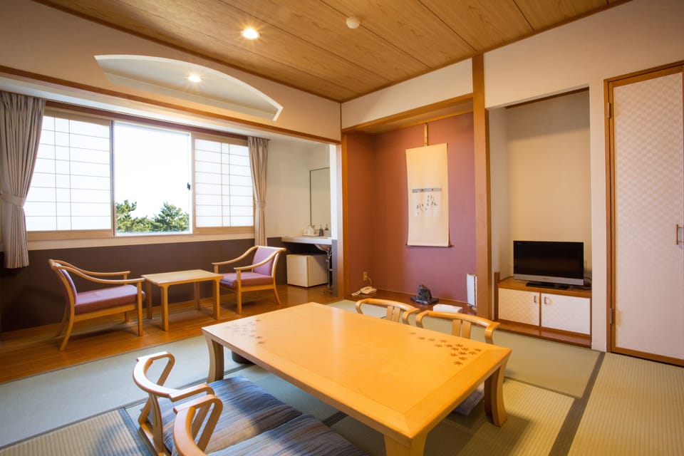 Japanese Style Room, 8 Tatami Mats Size | WiFi (free)