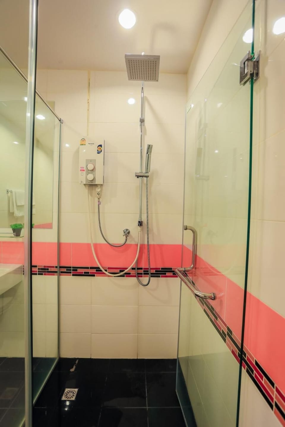 Shower, free toiletries, towels, soap