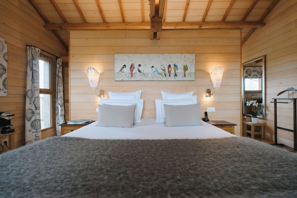 Luxury Tree House | 1 bedroom, premium bedding, minibar, in-room safe