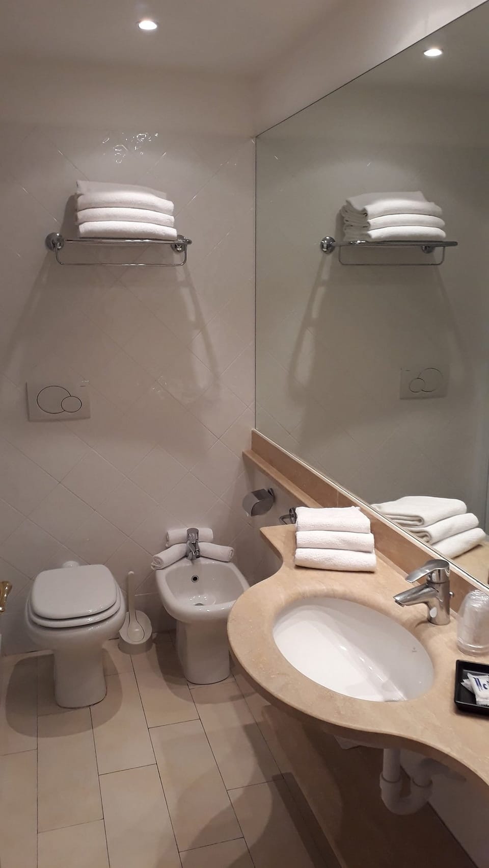 Room amenity